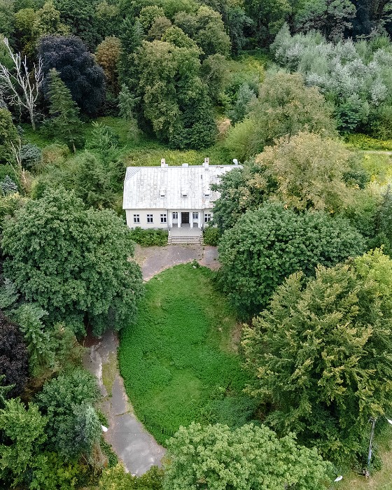 Old Manor in Umiastów (Warsaw), Umiastów