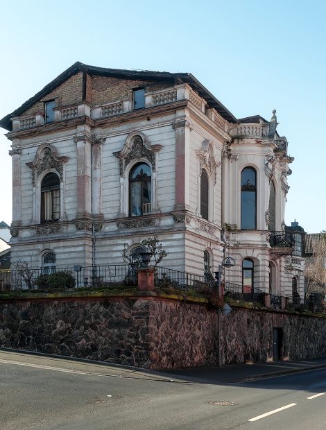 Bingen, Bahnhofstraße - Bingen on the Rhine: Historic villa in Bahnhofstraße