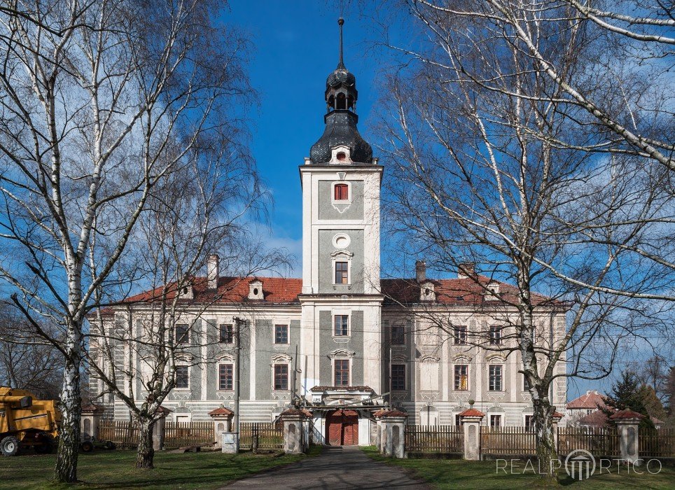 Palace in Tupadly, Central Bohemia, Tupadly u Čáslavi