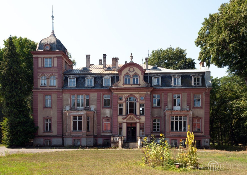 Manor in Brzeźnica, Brzeźnica