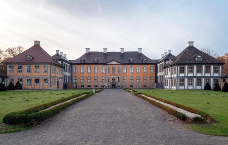 Oranienbaum, Schloßstraße - Oranienbaum Castle, Heritage "Dessau-Wörlitz"