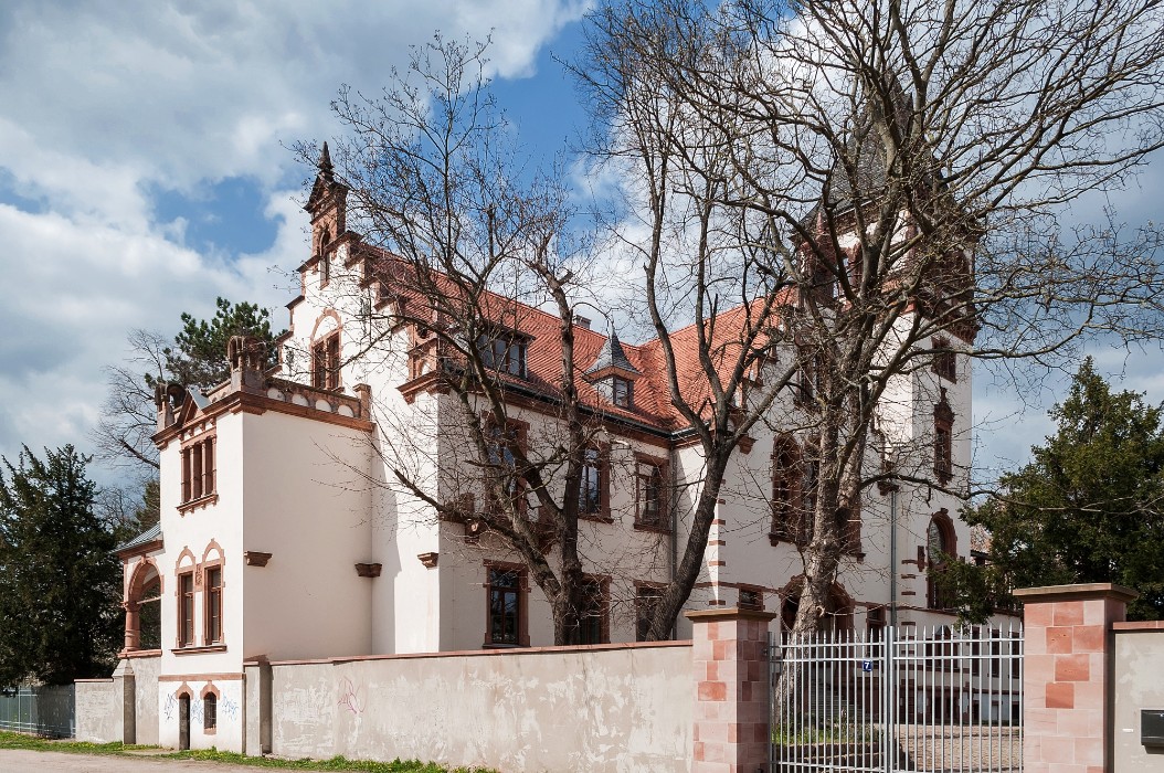 "Passendorfer Castle", Halle-Neustadt, Halle-Neustadt