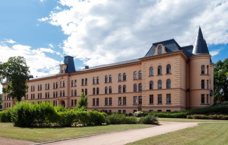 Annaburg, Schloßstraße - Historical Barracks in Annaburg