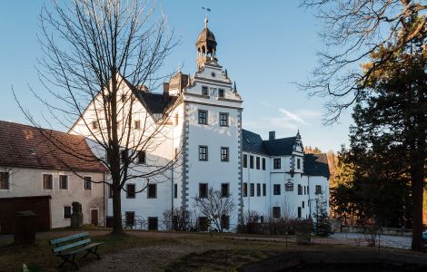 /pp/public_domain/thumb-deutschland-sachsen-lauenstein-schloss.jpg